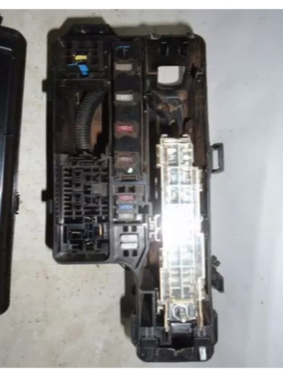 CAIXA DE FUSIVEL TOYOTA HILUX 3.0 DIESEL ORIGINAL